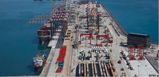 巴塞罗那港的货运量稳定使财务数据有所改善